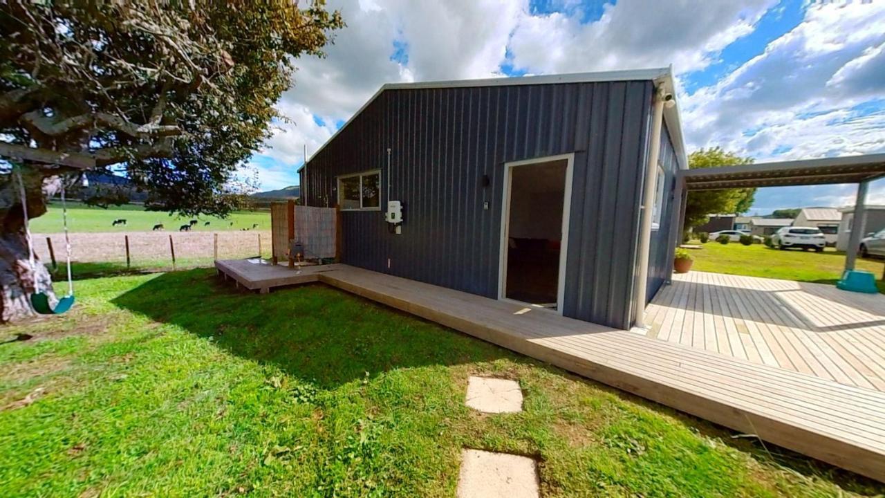 Full Holiday Home To Yourself, Up To 21 Guests Atiamuri Экстерьер фото