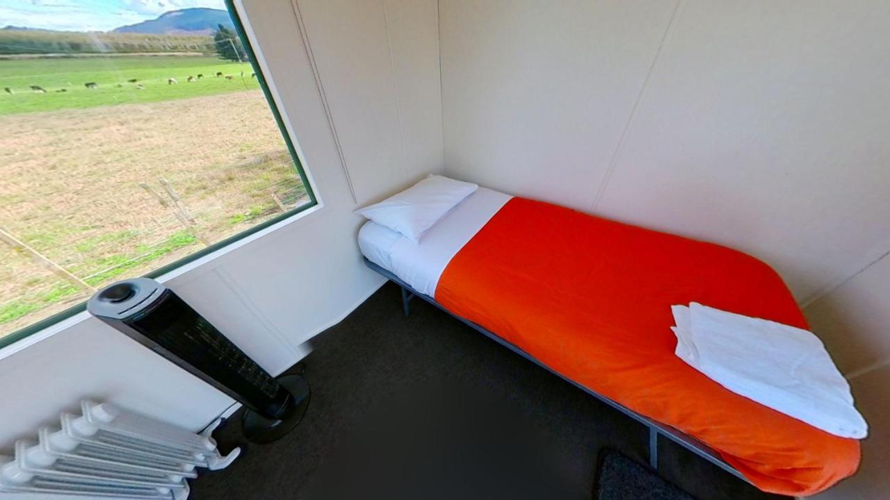 Full Holiday Home To Yourself, Up To 21 Guests Atiamuri Экстерьер фото